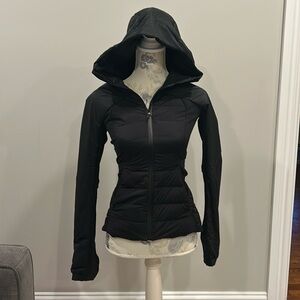 Lululemon Down for it all jacket size 4 BLK